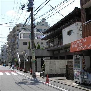 伝通院へ1